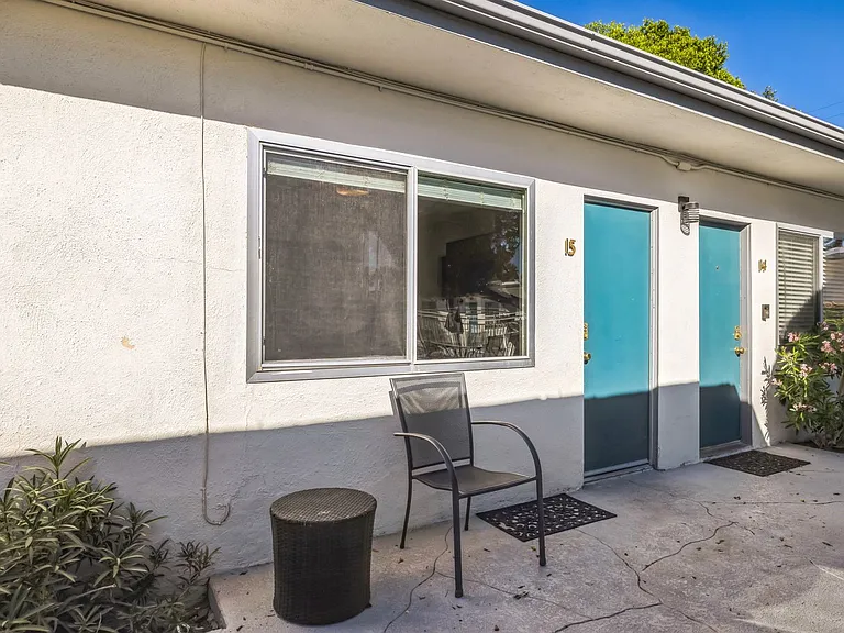 588 E. Mel Avenue - Hermosa Palms — Photo 16
