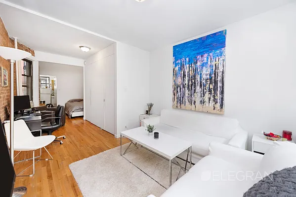 Rented by (Legacy) Elegran | media 8