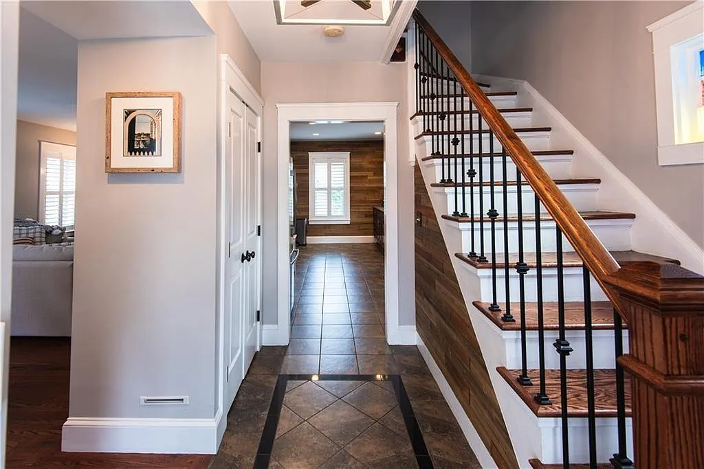 3 bed, 1.5 bath, 1243 sqft, $3,500 — Photo 4