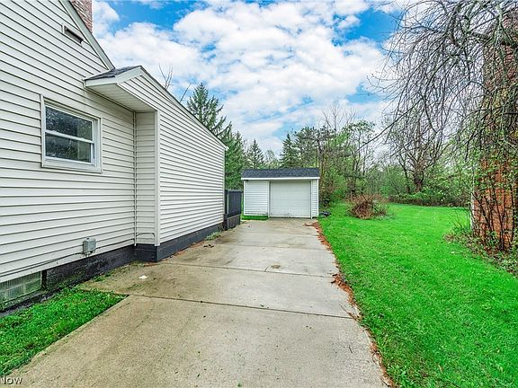 2nd image of 7623 Macedonia Rd