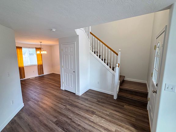 3rd image of 2212 Mount Vernon St SE