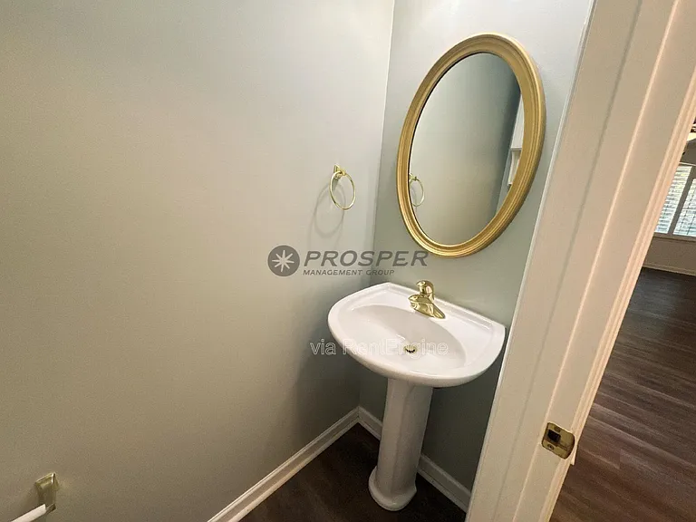 106 Wyndham Ct — Photo 19