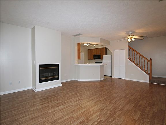 3rd image of 5763 Volta Dr