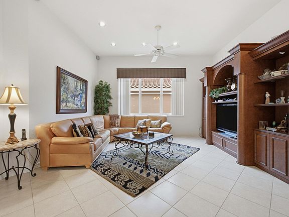 5th image of 7624 Viniste Drive