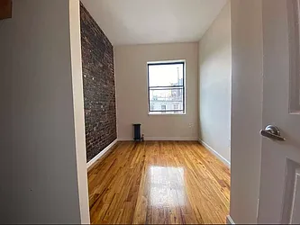 Rented by Best Apartments North Inc