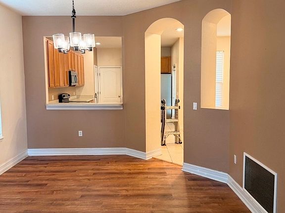 5th image of 3334 Bracken Fern Dr