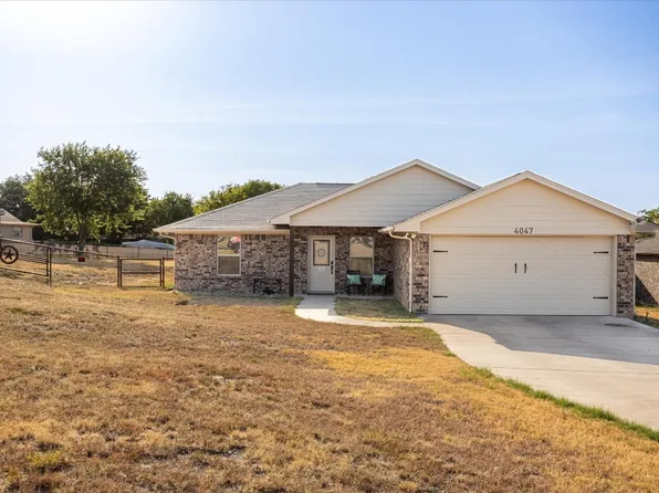 4047 Apache Cir, Granbury, TX 76048