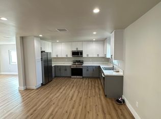 4762 W 137th St #C, Hawthorne, CA 90250