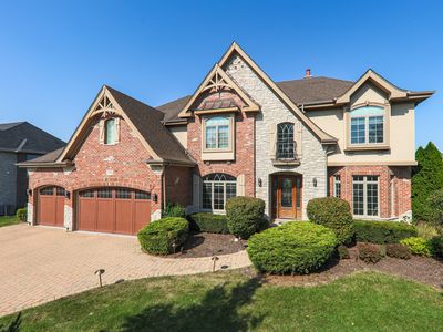 1150 Secret Forest Dr, Burr Ridge, IL, 60527