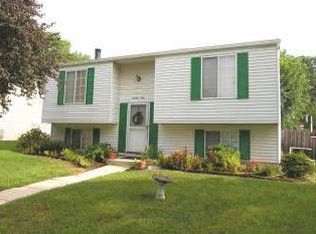 29 Heathrow Manor Ct, Baltimore, MD 21236