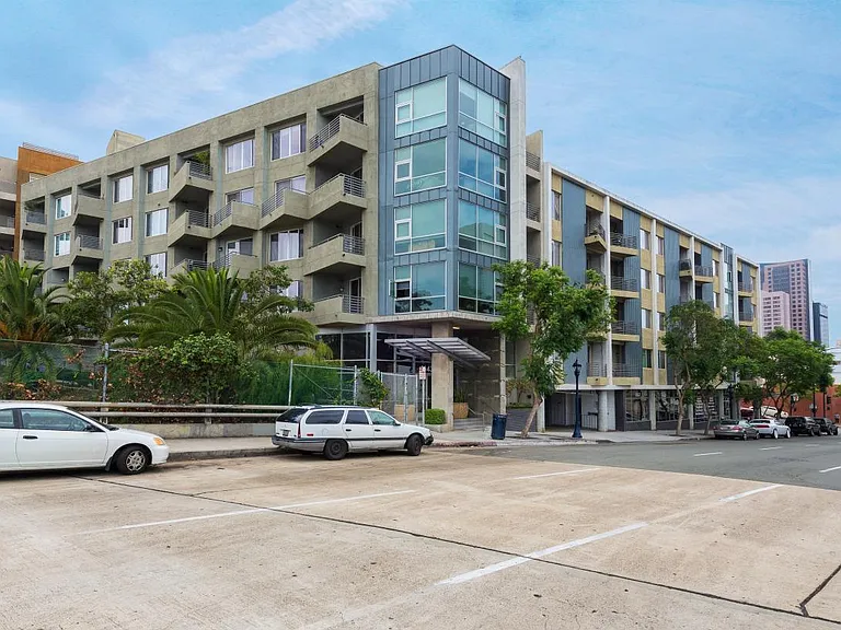 1643 6th Ave #106 — Photo 3