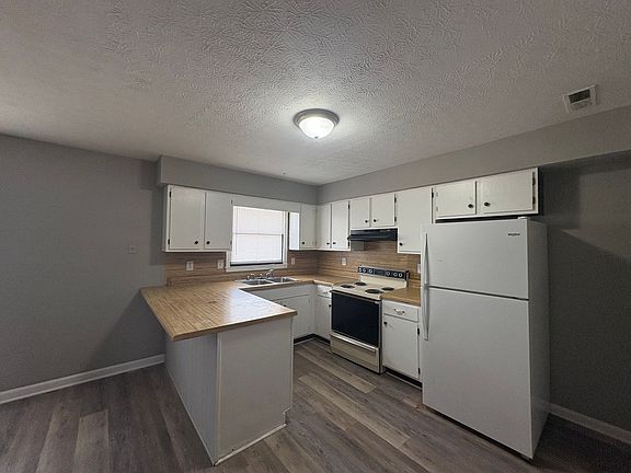 2nd image of 2042 Rock Creek Rd APT 7