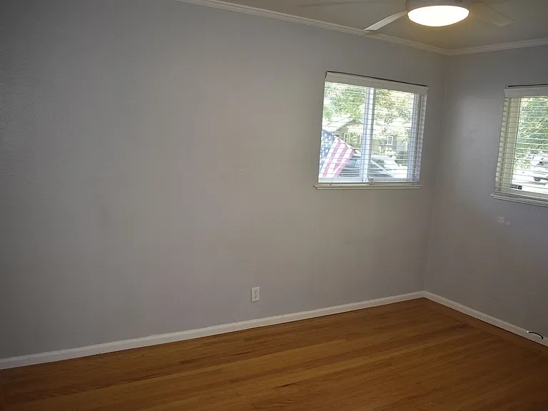 5311 Callister Ave — Photo 10