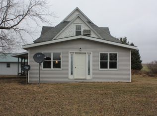 1477 River Rd, Oskaloosa, IA 52577
