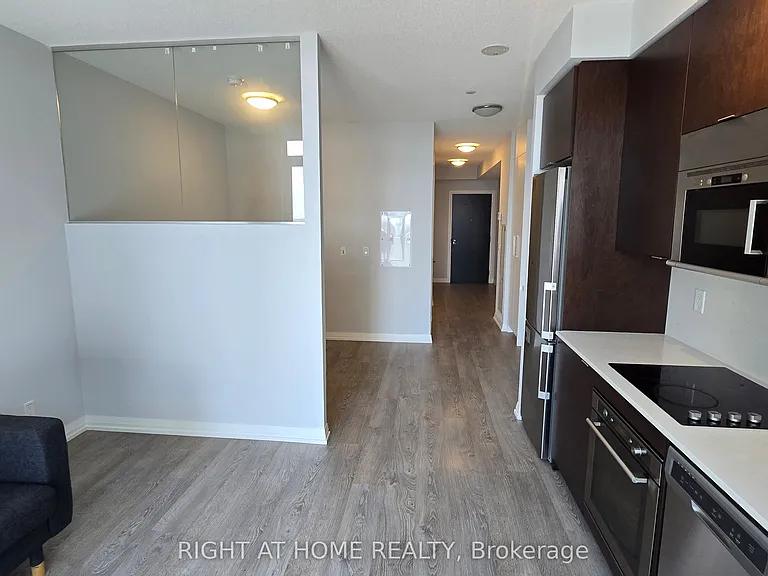 101 Erskine Ave #1506 — Photo 34