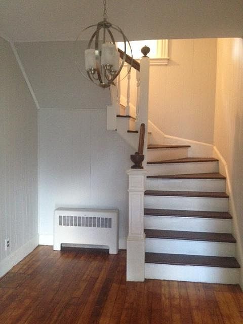 2nd image of 24 Lyness St