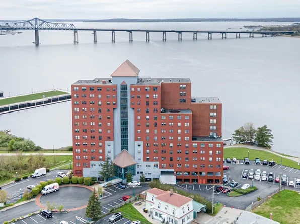 750 Davol St Unit 413, Fall River, MA 02720