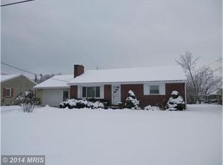 218 Lincoln Dr, Fayetteville, PA 17222