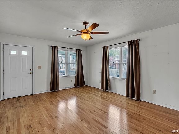 5th image of 31 Johnson St