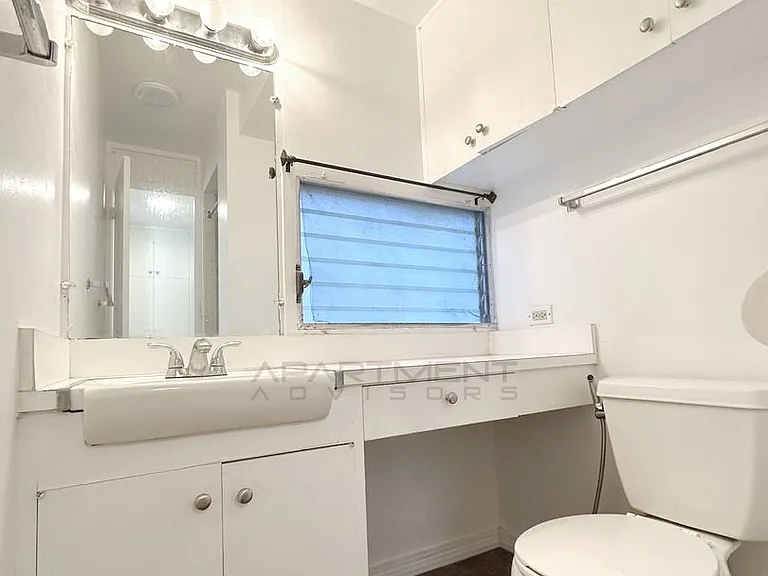 3340 Campbell Ave — Photo 6