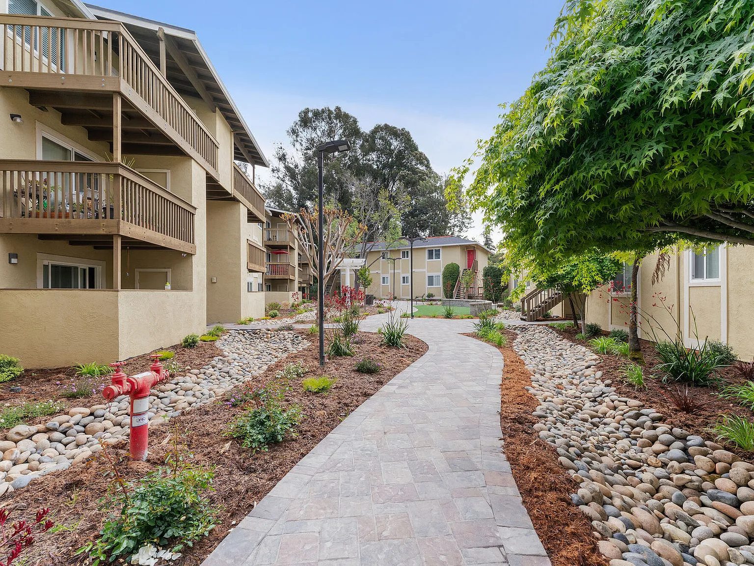 Vista Creek Apartments — Photo 3