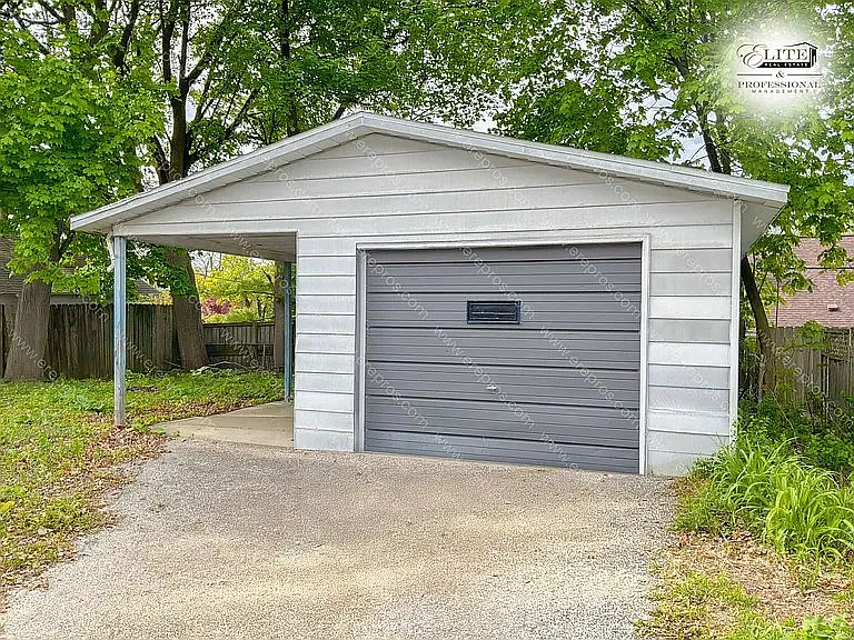 2515 Bagley St — Photo 11