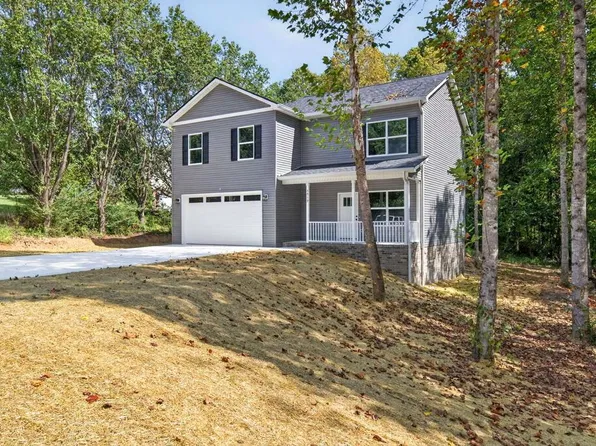 3919 Huntington Dr, Cookeville, TN 38501
