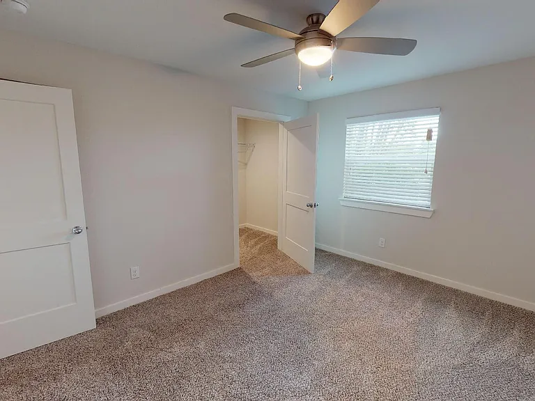 Mosswood Apartments — Photo 37