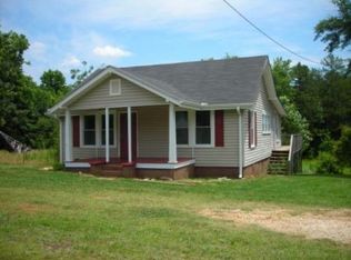 25 Enoree Rd, Travelers Rest, SC 29690