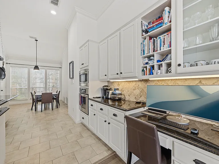6805 Magnum Dr — Photo 9