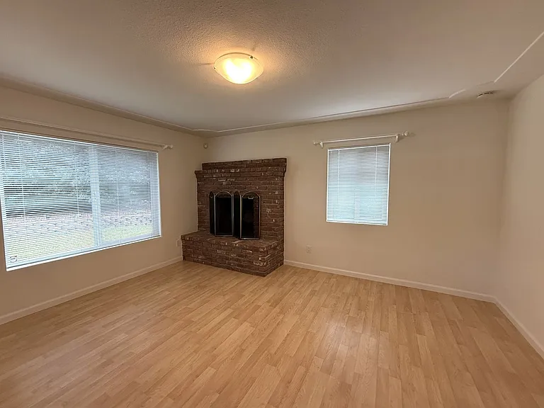 8826 Fair Oaks Blvd — Photo 3