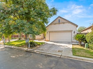 4769 N Emerald Peak Dr, Clovis, CA