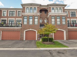 4426 Gateway Cir #1, West Bloomfield, MI 48322