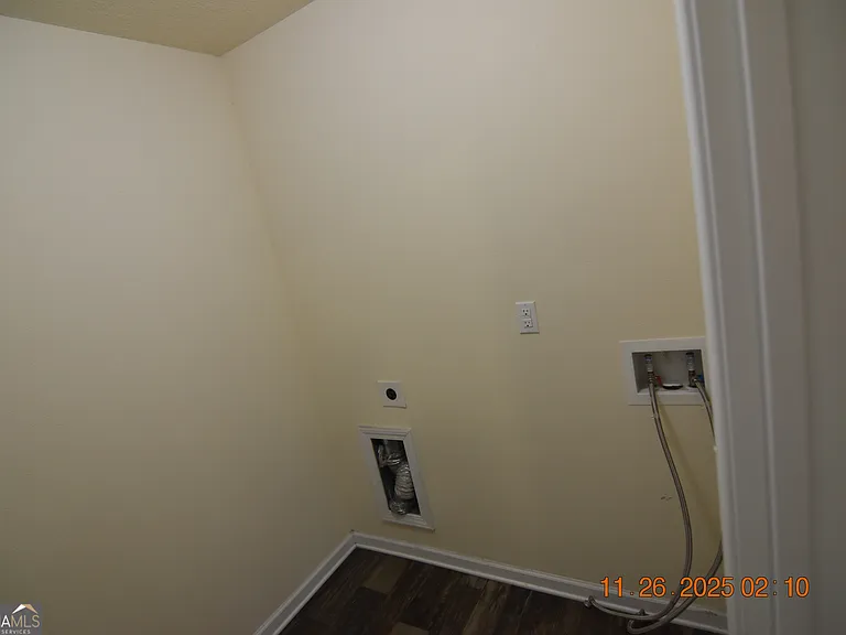223 Brooklet Cir — Photo 11