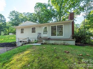 76 Maple Springs Rd, Asheville, NC 28805
