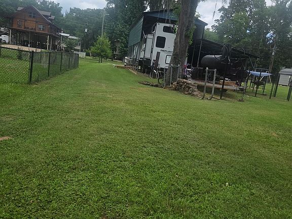 3rd image of 4138 Cypress Village Rd