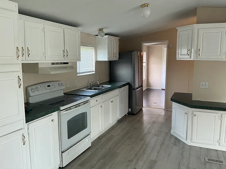 2715 Frick Rd #3 — Photo 2