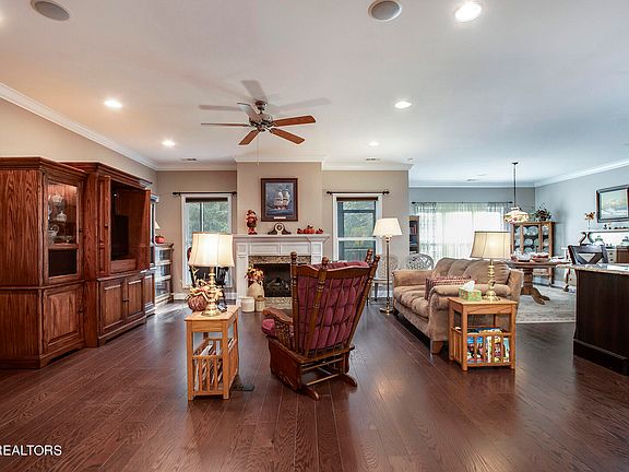 5th image of 503 Keota Pl