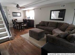 273 Main St, Staten Island, NY 10307