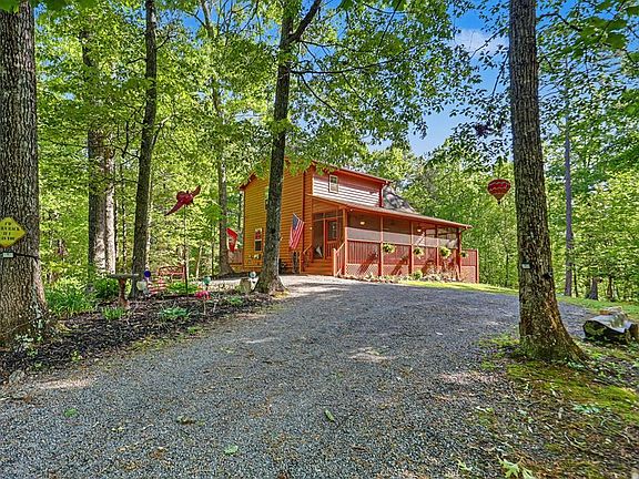 2nd image of 340 Vista Hills Rd