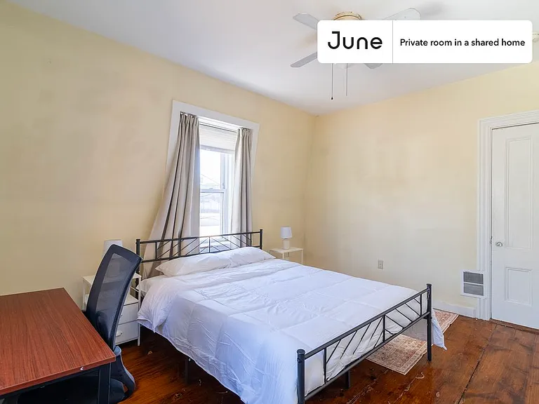 292 Lincoln St #C — Photo 2