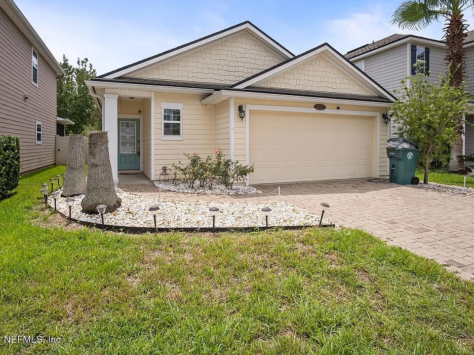 3737 Coastal Cove Cir