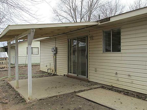3rd image of 1504 Acorn Dr