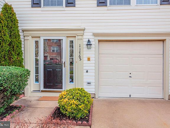 3rd image of 11765 Barrows Ln