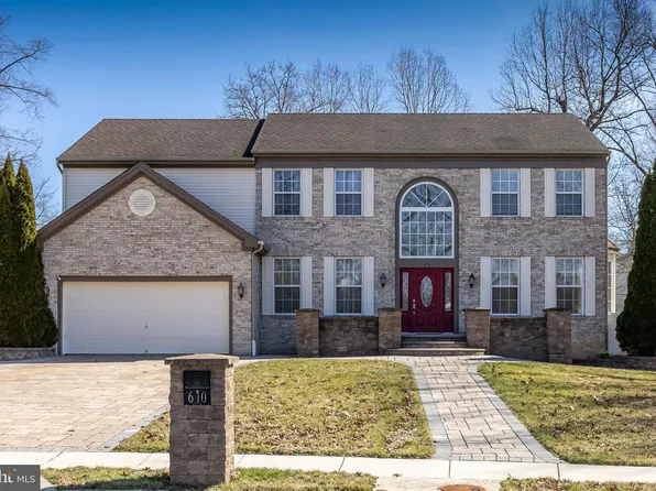 610 Leigh Ct, Williamstown, NJ 08094