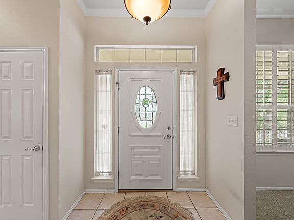 5th image of 105 Saint Andrews Loop