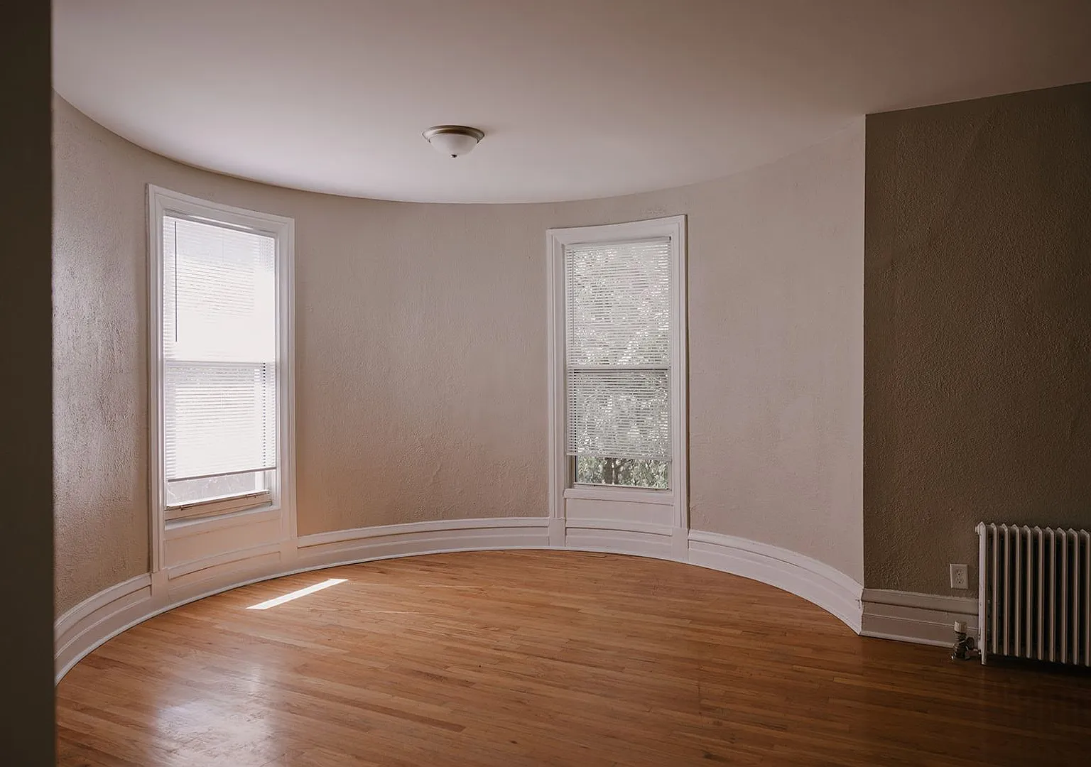 2121 Colfax — Photo 4
