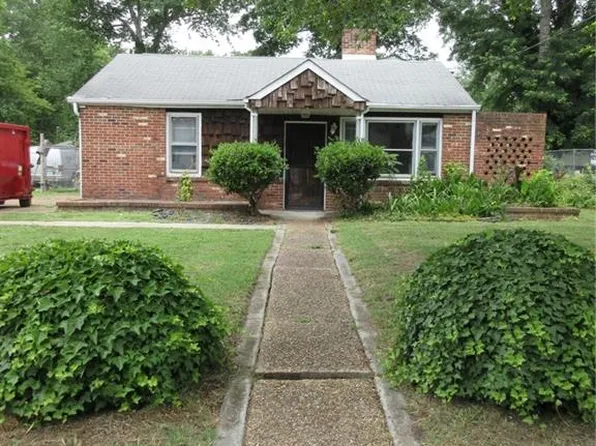 2825 Rosalee Dr, Hampton, VA 23661