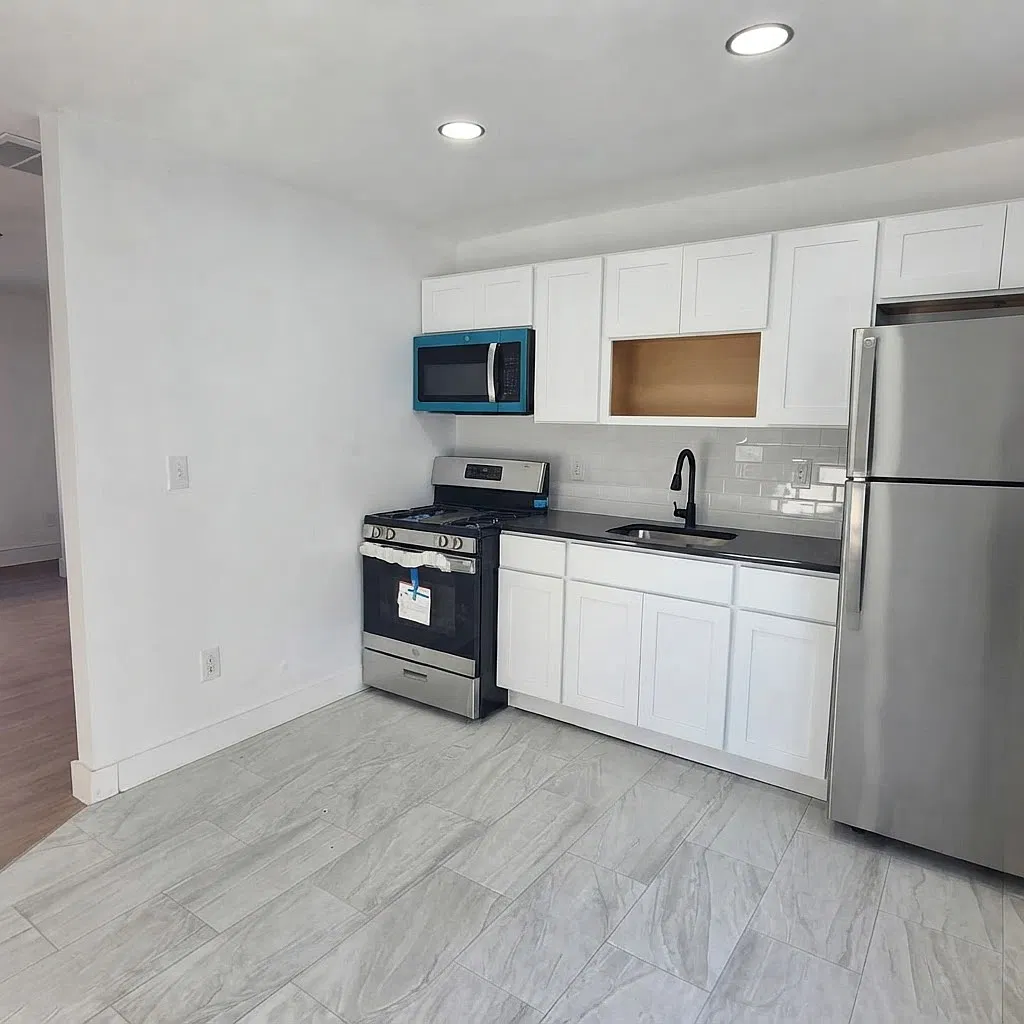 3 bed, 1124 sqft, $1,850 — Photo 4