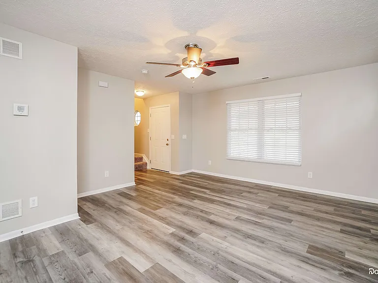 6262 Albany Way Dr — Photo 7
